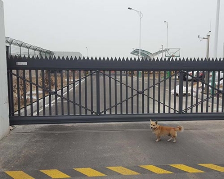 呂梁飛機場(chǎng)油庫懸浮門(mén)