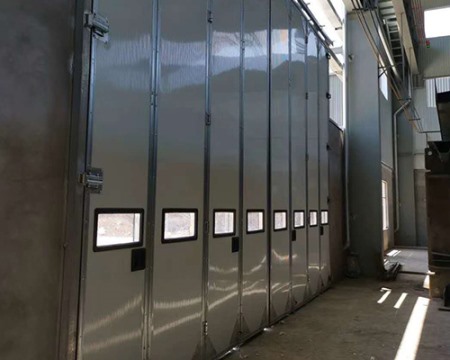 祁縣泰立鋼結構有限公司——工業(yè)折疊門(mén)