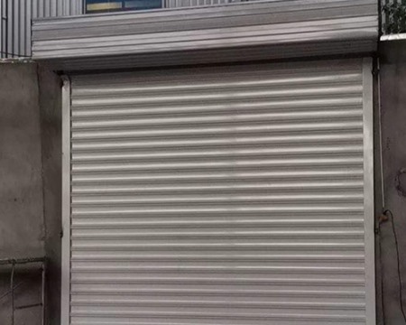 祁縣泰立鋼結構有限公司——抗風(fēng)卷簾門(mén)